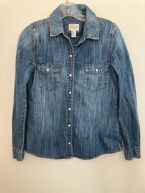 Forever 21 Button Down Denim Shirt Small Chambray Costal Cowgirl Western Boho